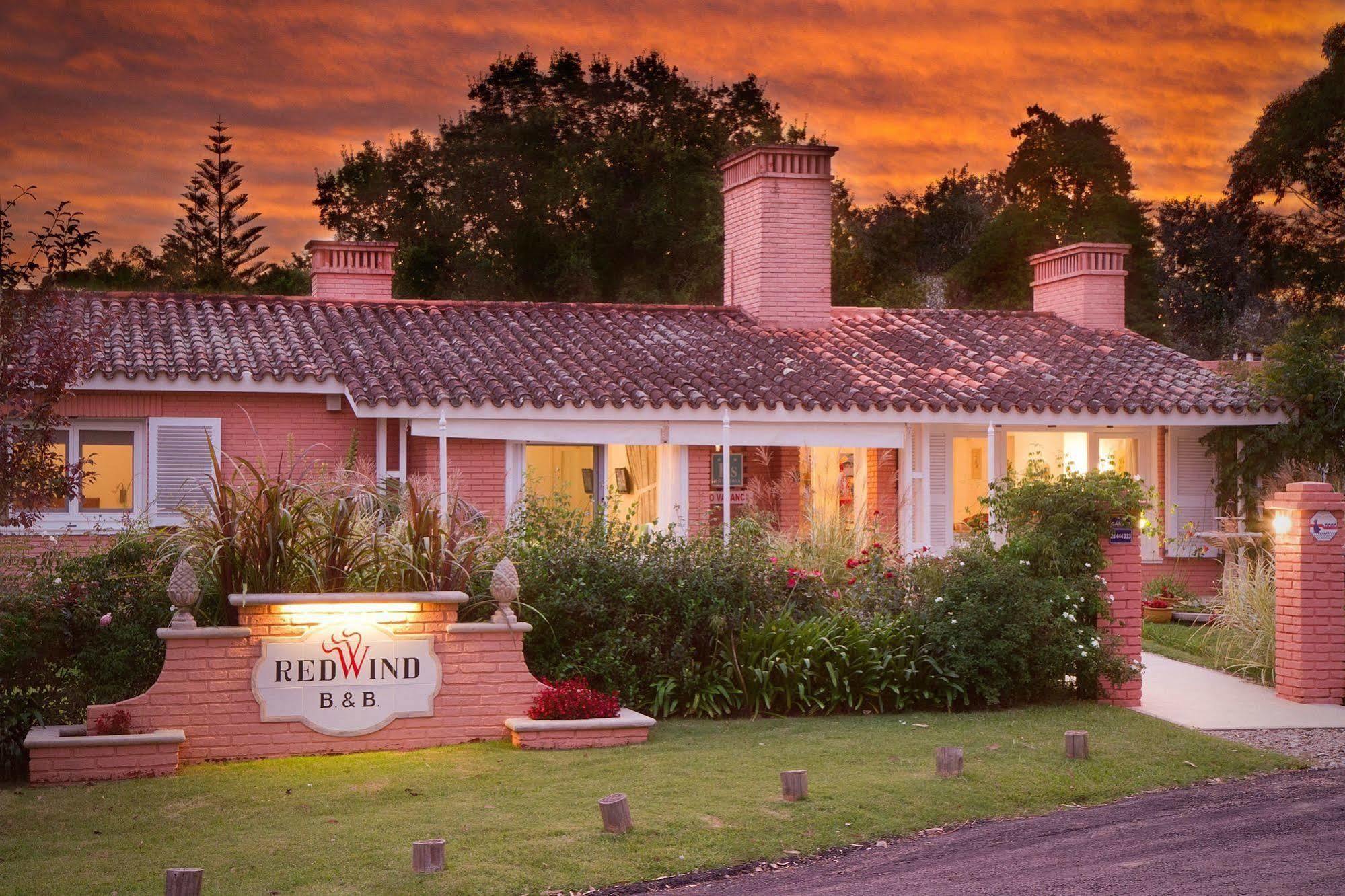 Red Wind Hotel Punta del Este Exterior photo